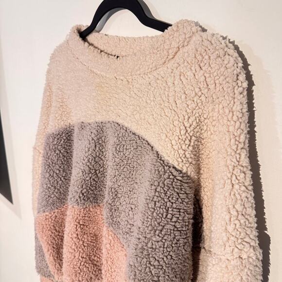 Missguided Trendy Colorblock Sherpa Fleece Pullover – Cozy & Soft, Size 8 (M) - Picture 2 of 9